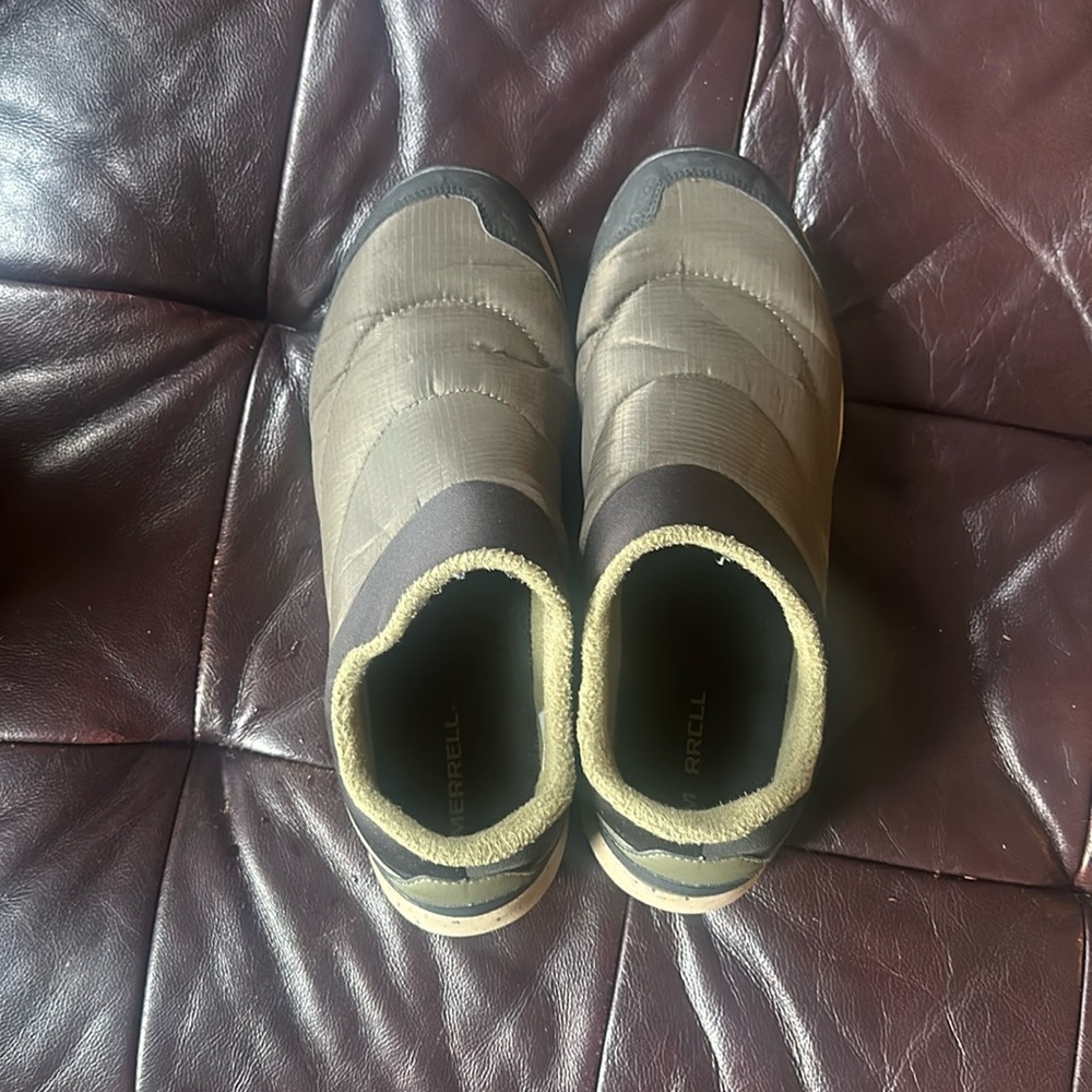 Merrell men’s size 13 slip on shoes nice condition